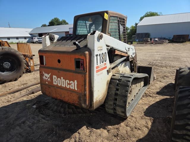 Image of Bobcat T180 equipment image 2