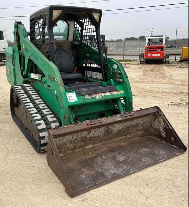Image of Bobcat T190 equipment image 2