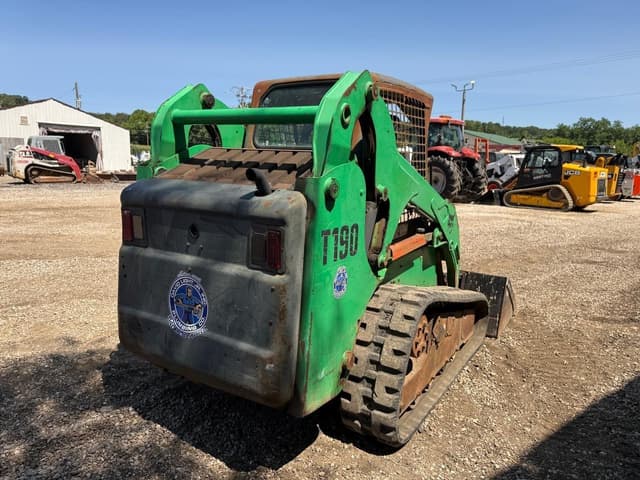 Image of Bobcat T190 equipment image 3