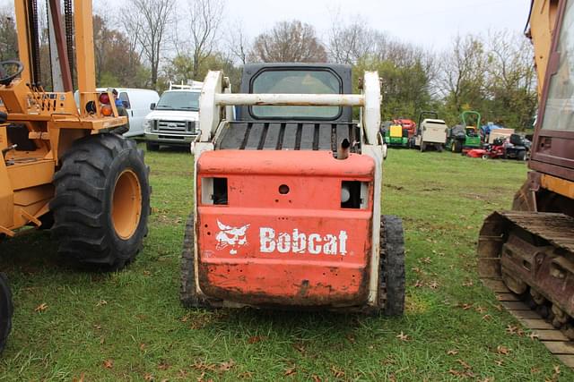 Image of Bobcat T190 equipment image 2