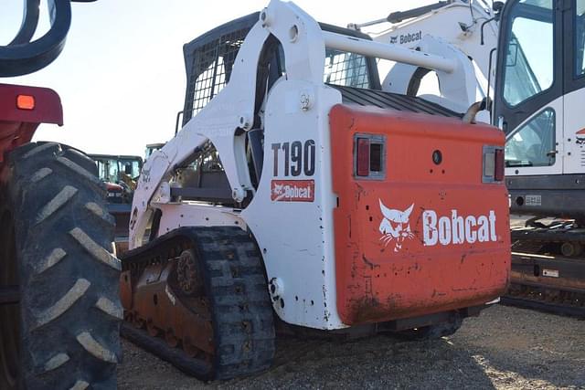 Image of Bobcat T190 equipment image 1