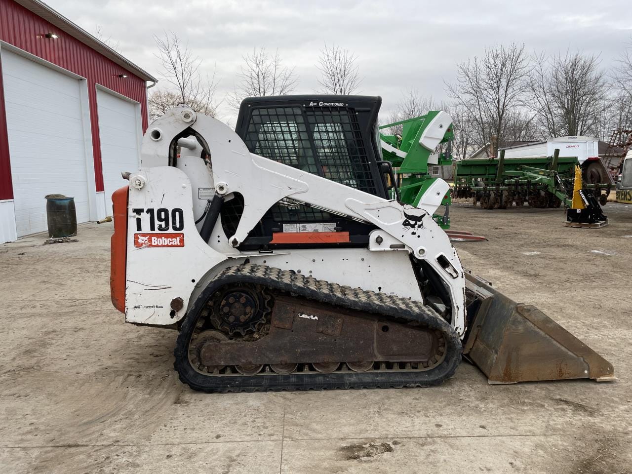 Main image Bobcat T190