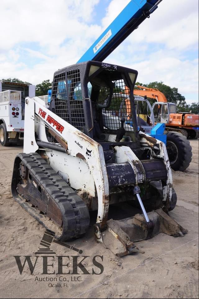 Image of Bobcat T200 equipment image 1