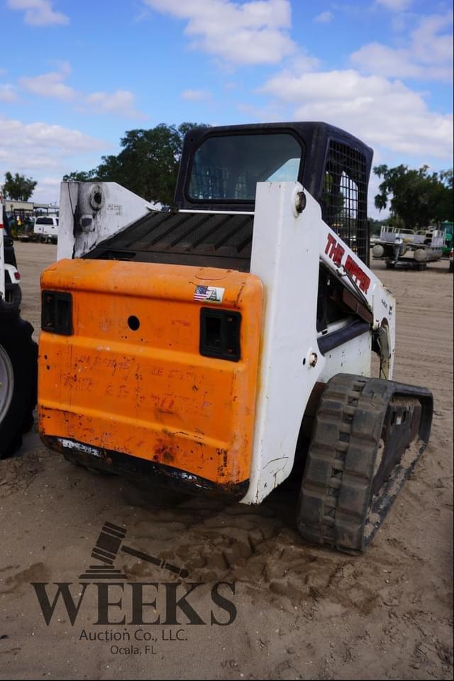 Image of Bobcat T200 equipment image 2