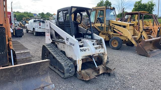 Image of Bobcat T200 equipment image 2