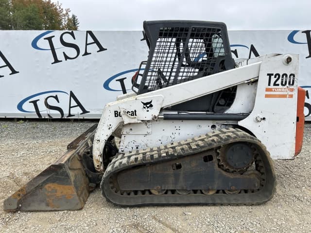 Image of Bobcat T200 equipment image 1