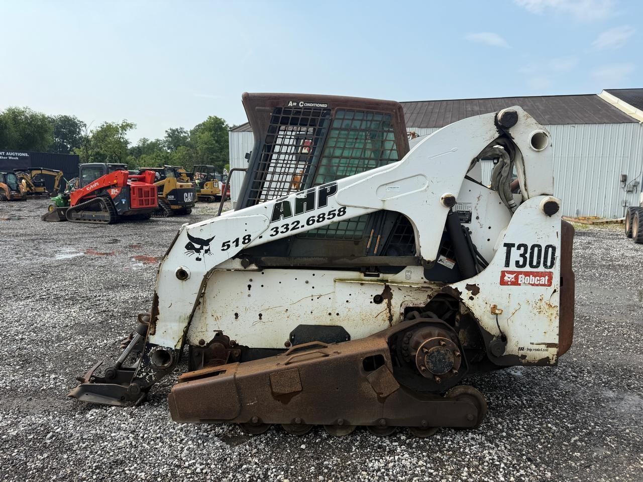 2007 Bobcat T300 Equipment Image0