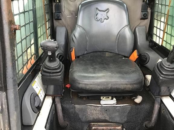 Main image Bobcat T300 12