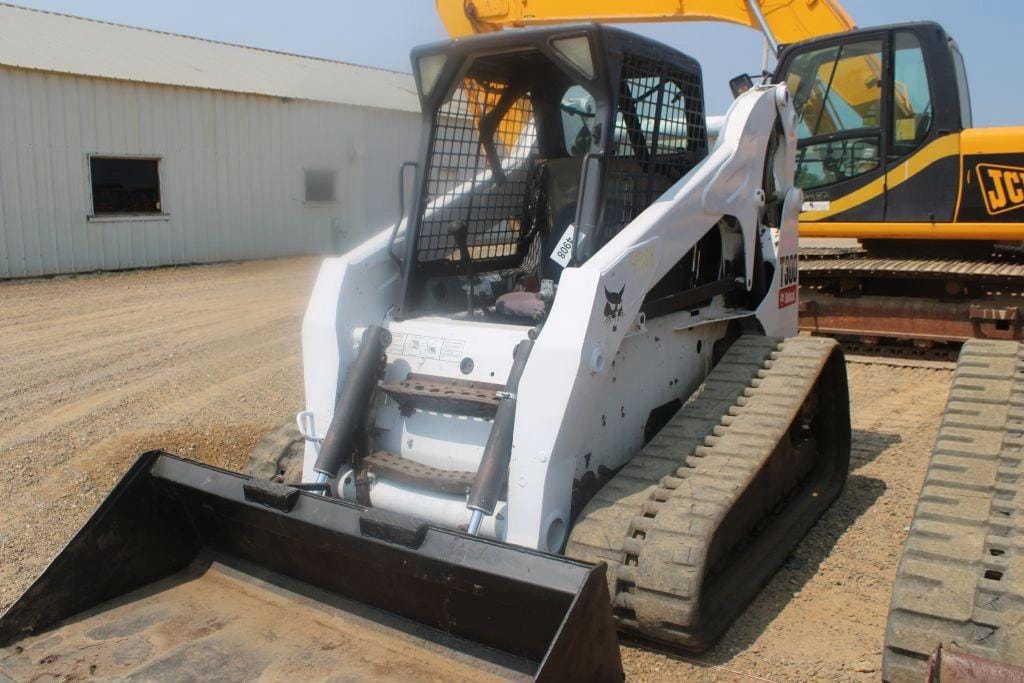 Bobcat T300 Equipment Image0