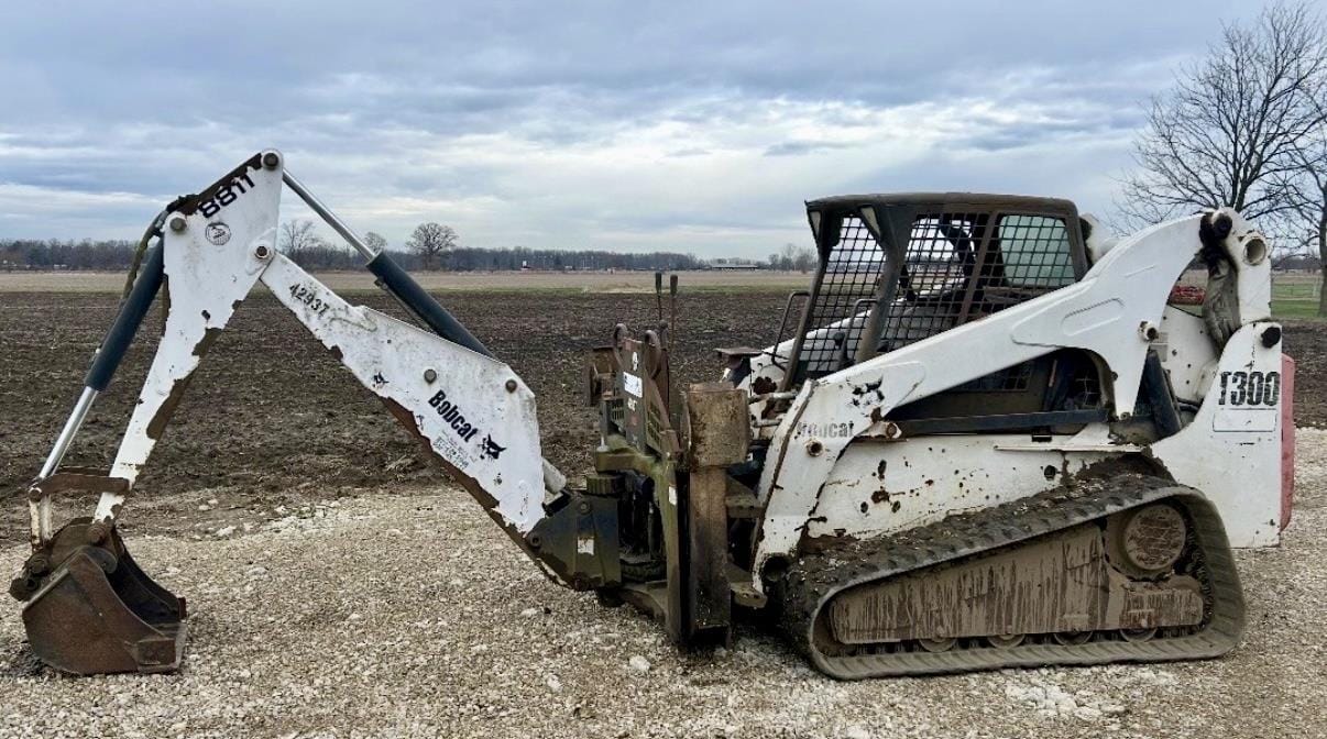 Bobcat T300 Equipment Image0