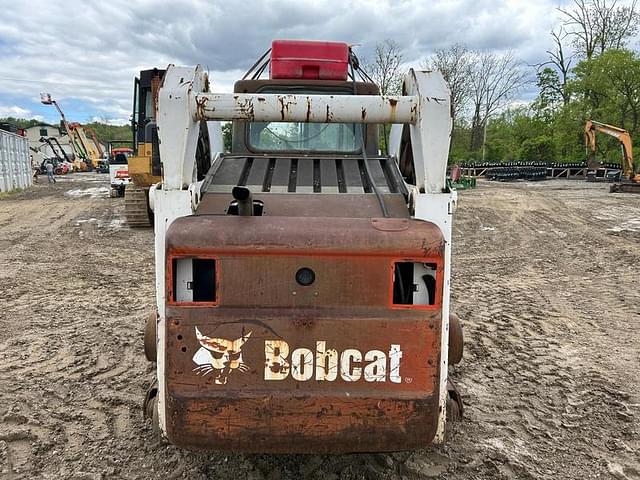 Image of Bobcat T300 equipment image 3