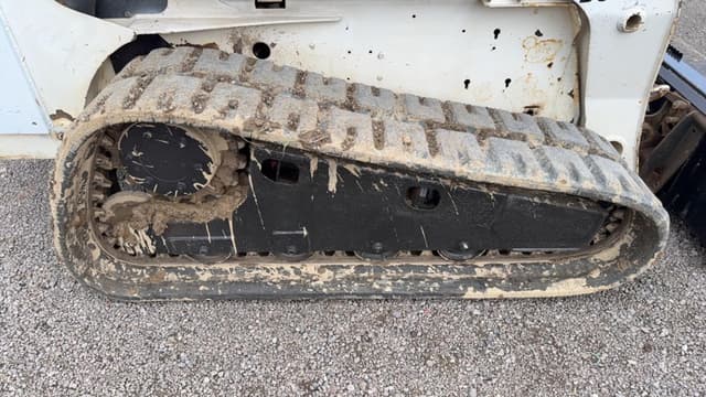 Image of Bobcat T300 equipment image 4