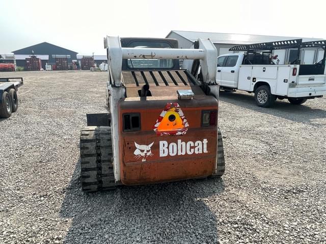 Image of Bobcat T300 equipment image 3