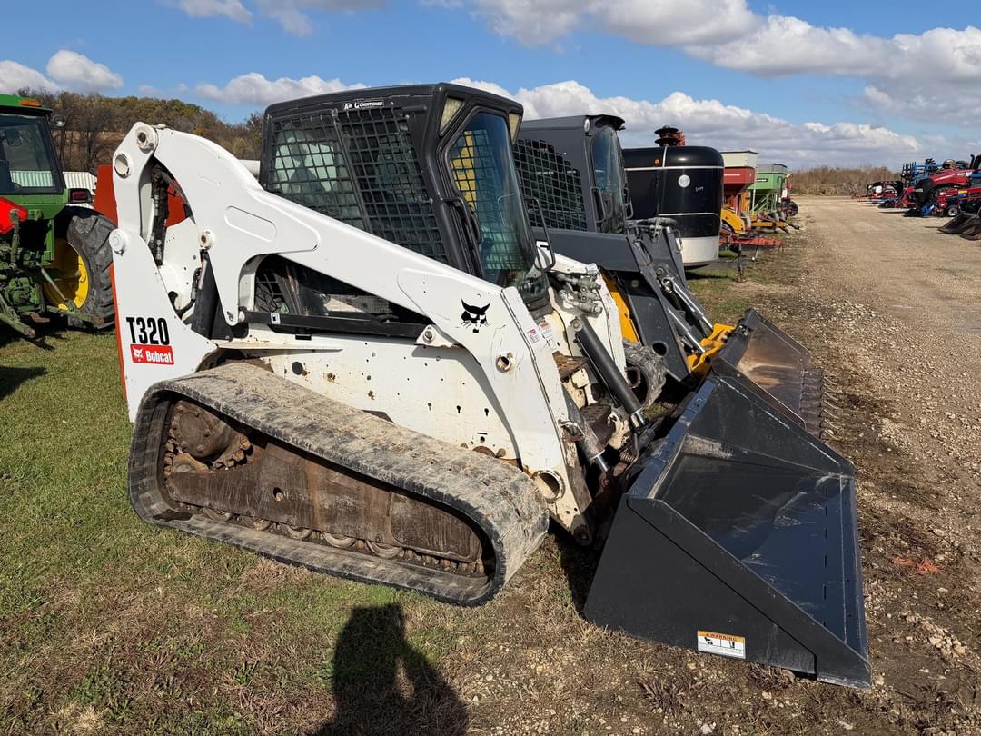 Image of Bobcat T320 Primary image