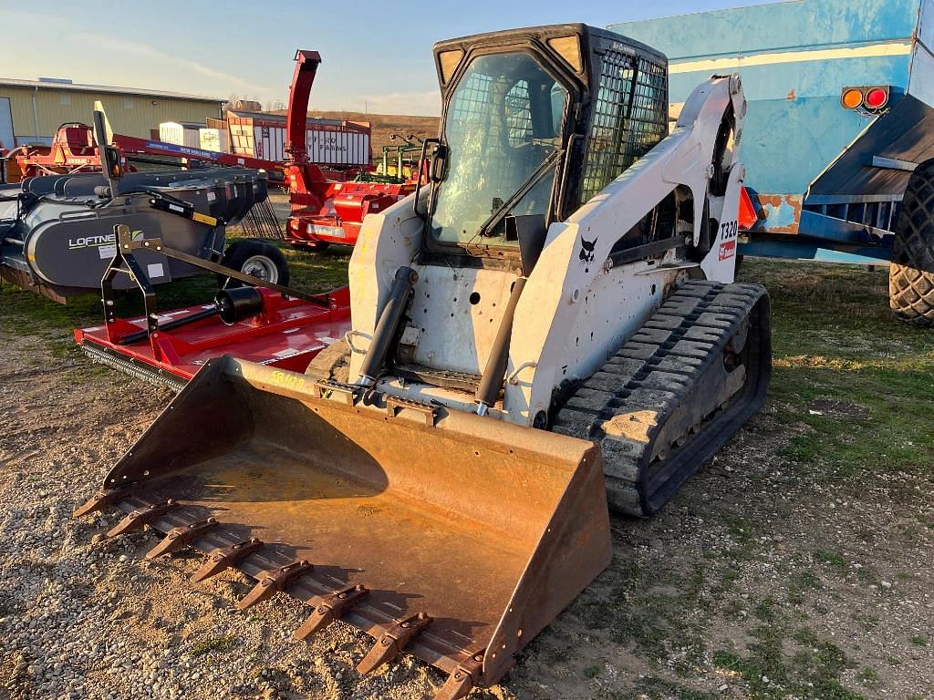 Image of Bobcat T320 Primary image