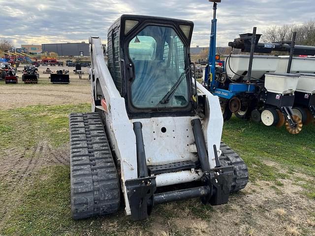 Image of Bobcat T320 equipment image 1