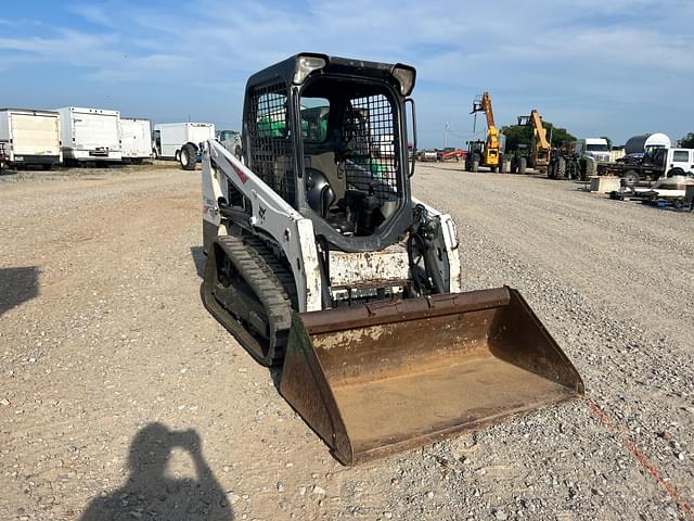 Image of Bobcat T450 equipment image 4