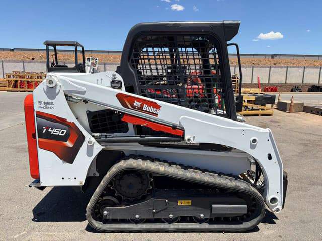 Image of Bobcat T450 equipment image 1