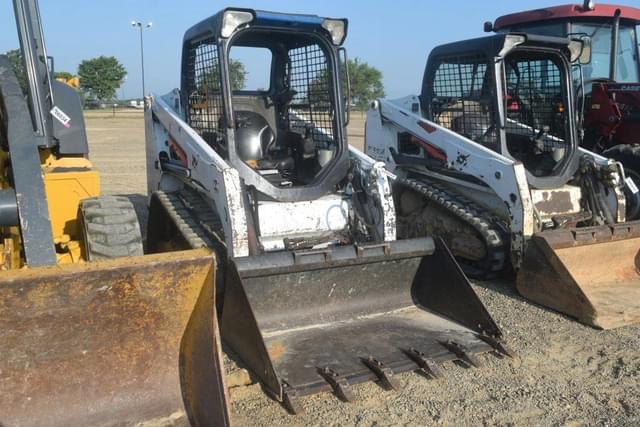 Image of Bobcat T450 equipment image 3