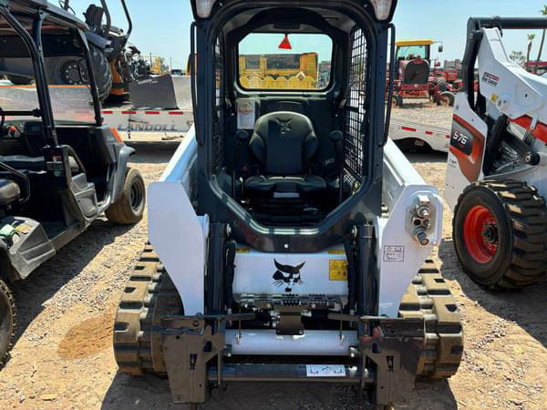 Image of Bobcat T550 equipment image 2