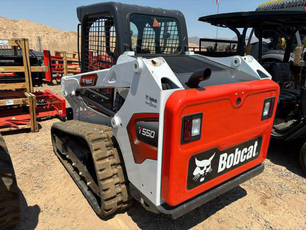 Image of Bobcat T550 equipment image 1