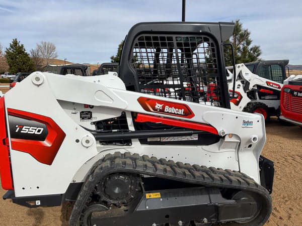 Image of Bobcat T550 equipment image 1