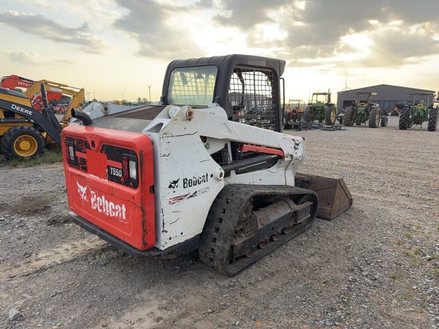 Image of Bobcat T550 equipment image 4