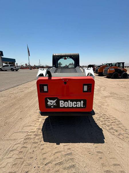 Image of Bobcat T550 equipment image 3