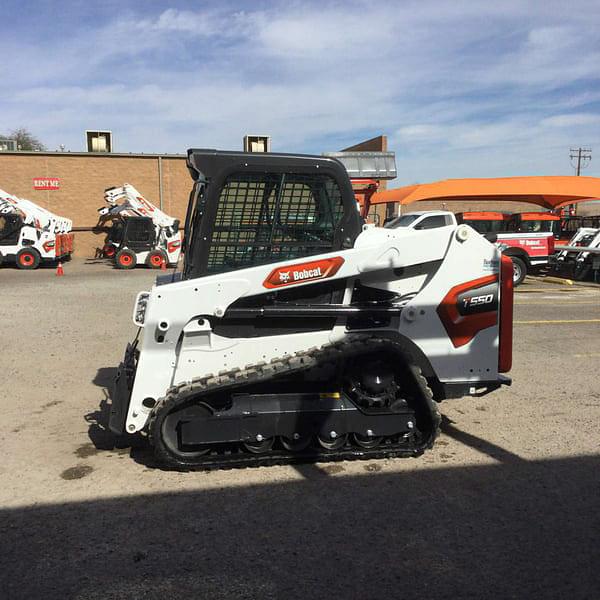 Image of Bobcat T550 equipment image 4