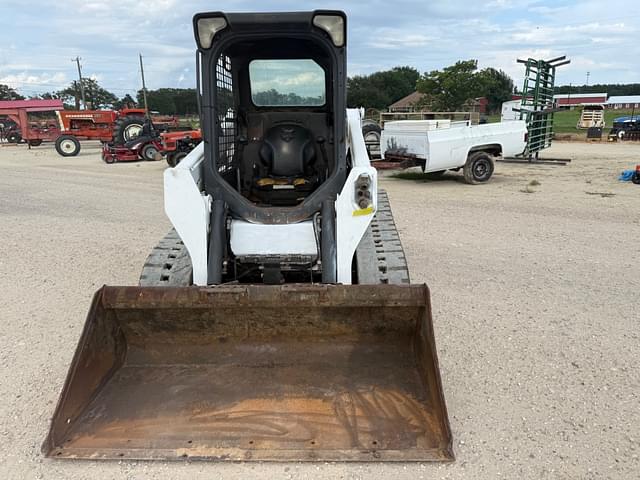 Image of Bobcat T550 equipment image 2