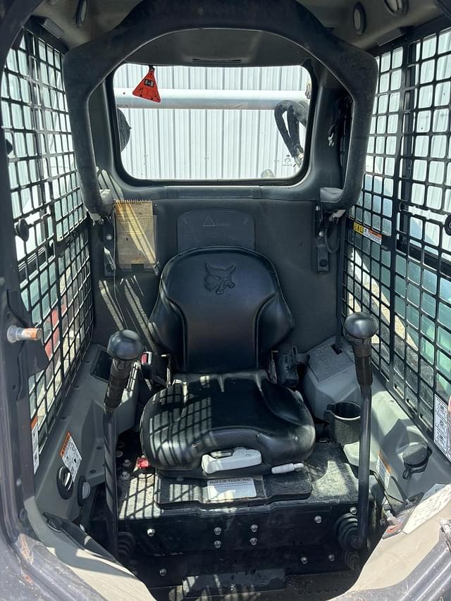 Image of Bobcat T590 equipment image 3