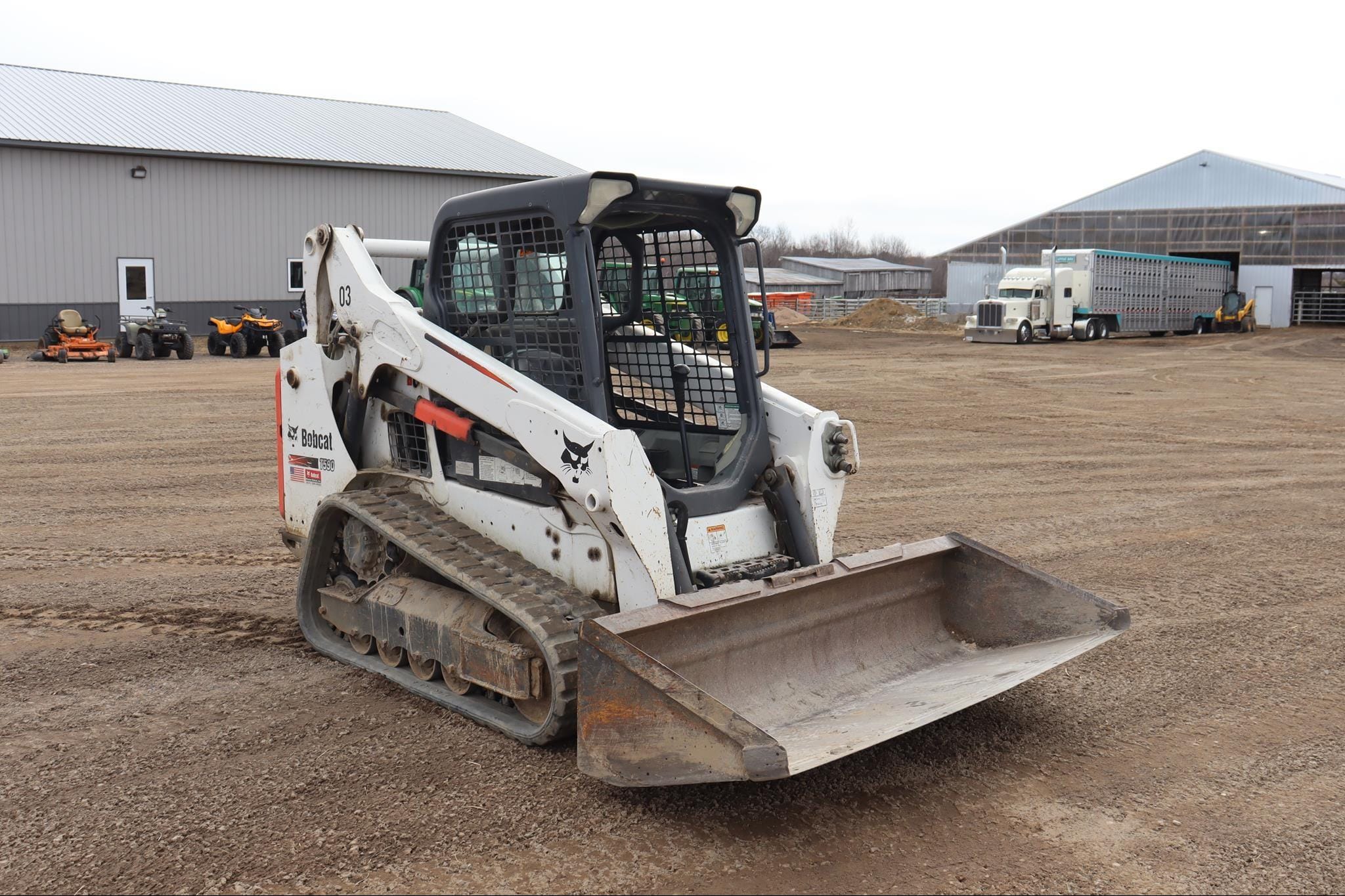 2016 Bobcat T590 Equipment Image0