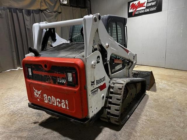 Image of Bobcat T590 equipment image 4