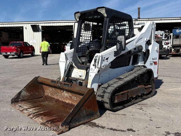 Bobcat T590 Equipment Image0