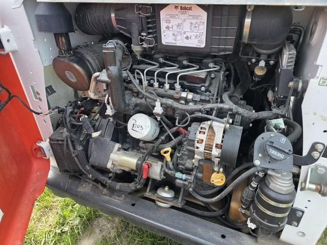 Image of Bobcat T595 equipment image 4