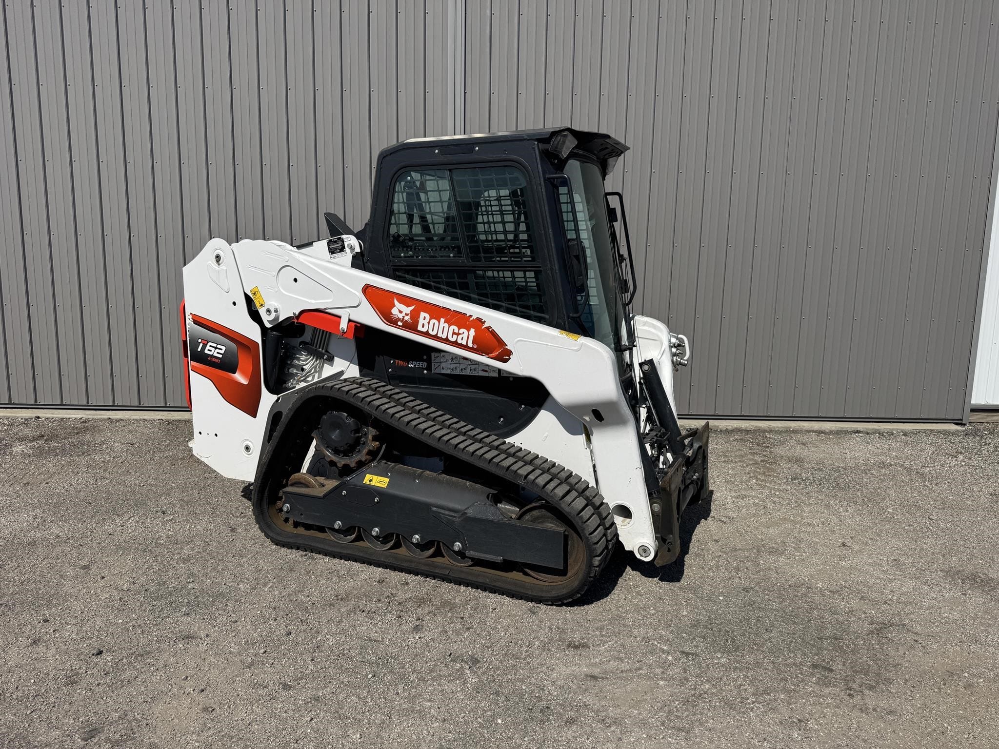 2023 Bobcat T62 Equipment Image0