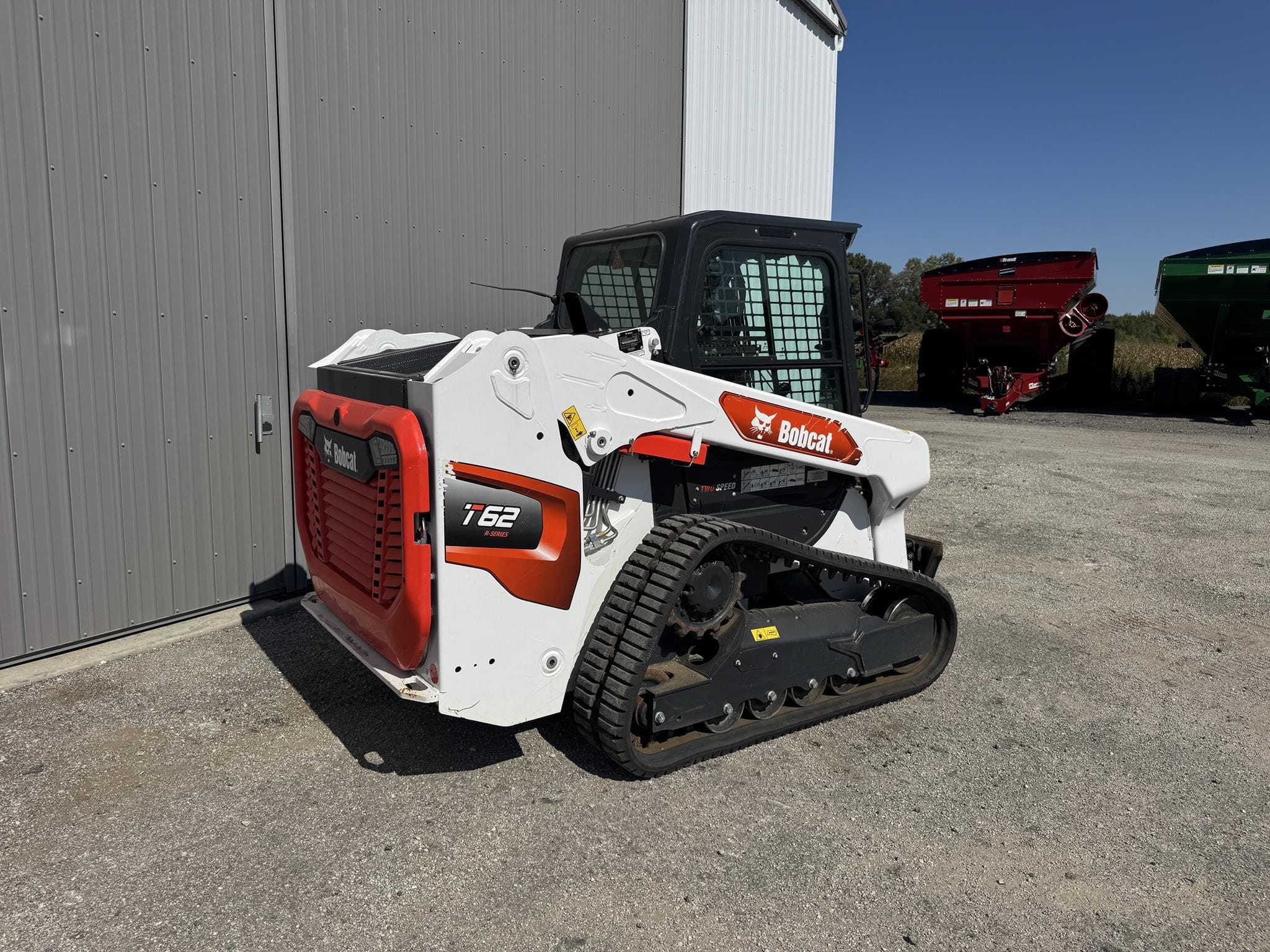 2023 Bobcat T62 Equipment Image0