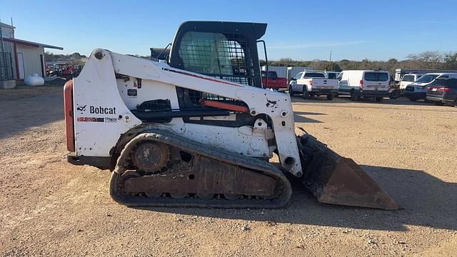 Image of Bobcat T630 equipment image 3