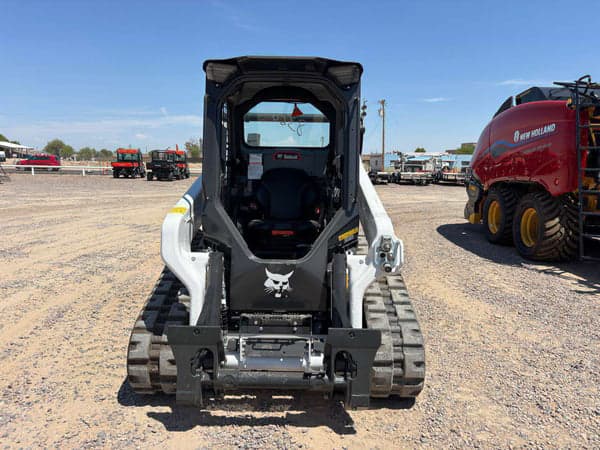 Image of Bobcat T64 equipment image 2