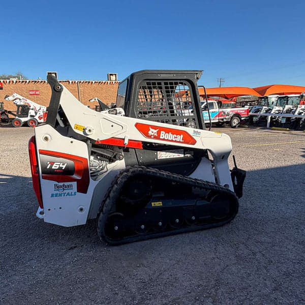 Image of Bobcat T64 equipment image 1