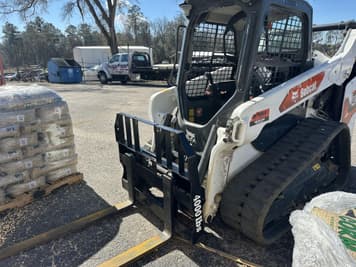 Main image Bobcat T64