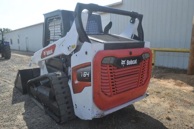 Image of Bobcat T64 equipment image 1