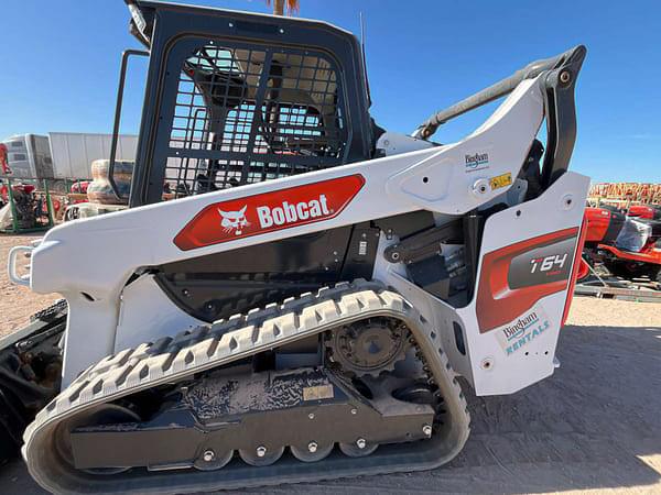 Image of Bobcat T64 equipment image 1