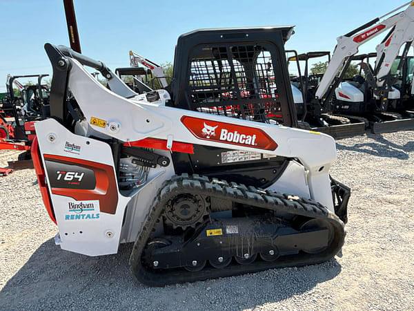 Image of Bobcat T64 equipment image 1