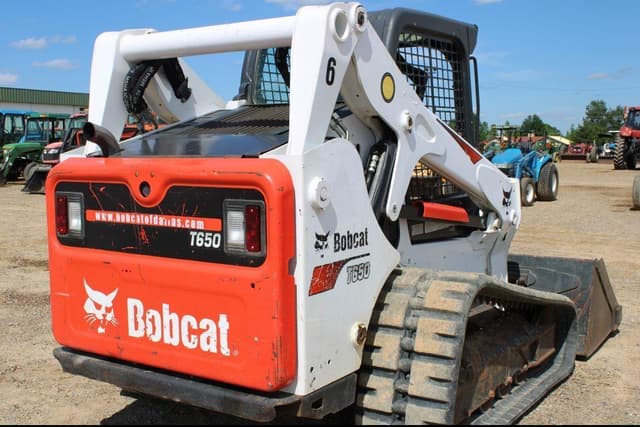 Image of Bobcat T650 equipment image 2