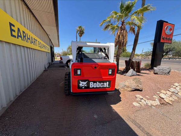 Image of Bobcat T650 equipment image 3