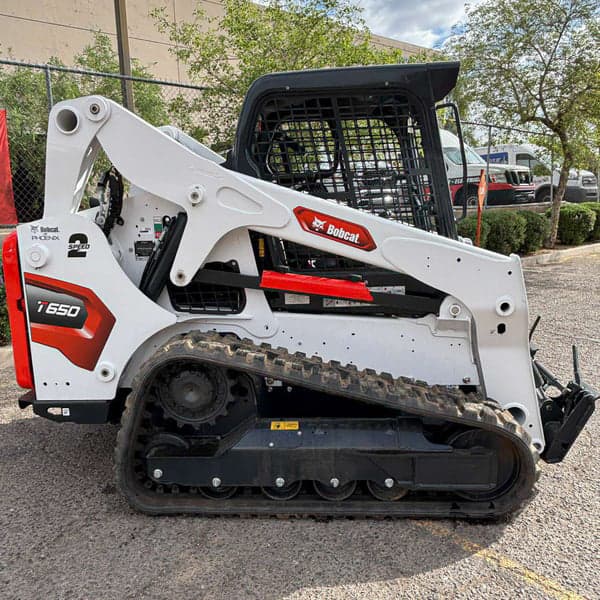 Image of Bobcat T650 equipment image 1