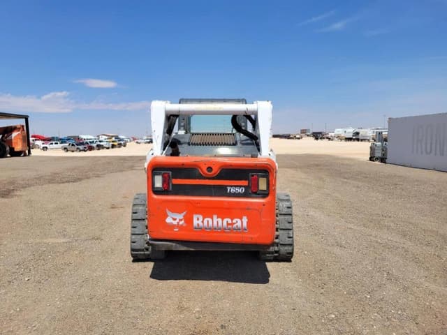 Image of Bobcat T650 equipment image 3