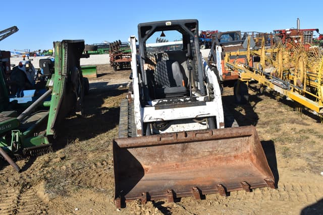 Image of Bobcat T650 equipment image 1