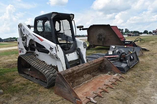 Image of Bobcat T650 equipment image 2